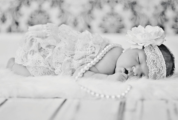 Sarahi_2719BW